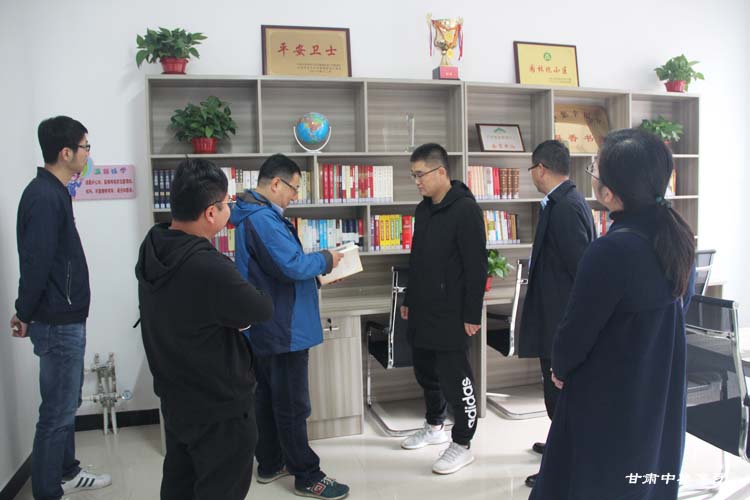 �T���L��